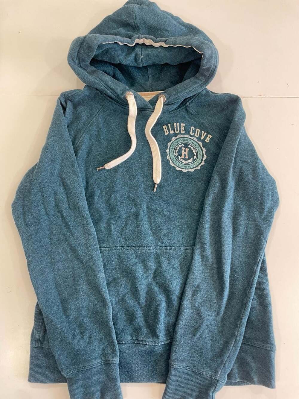 Label of Graded Goods Blue Cove Hamilton Sailing Academy Hoodie Size S Blue